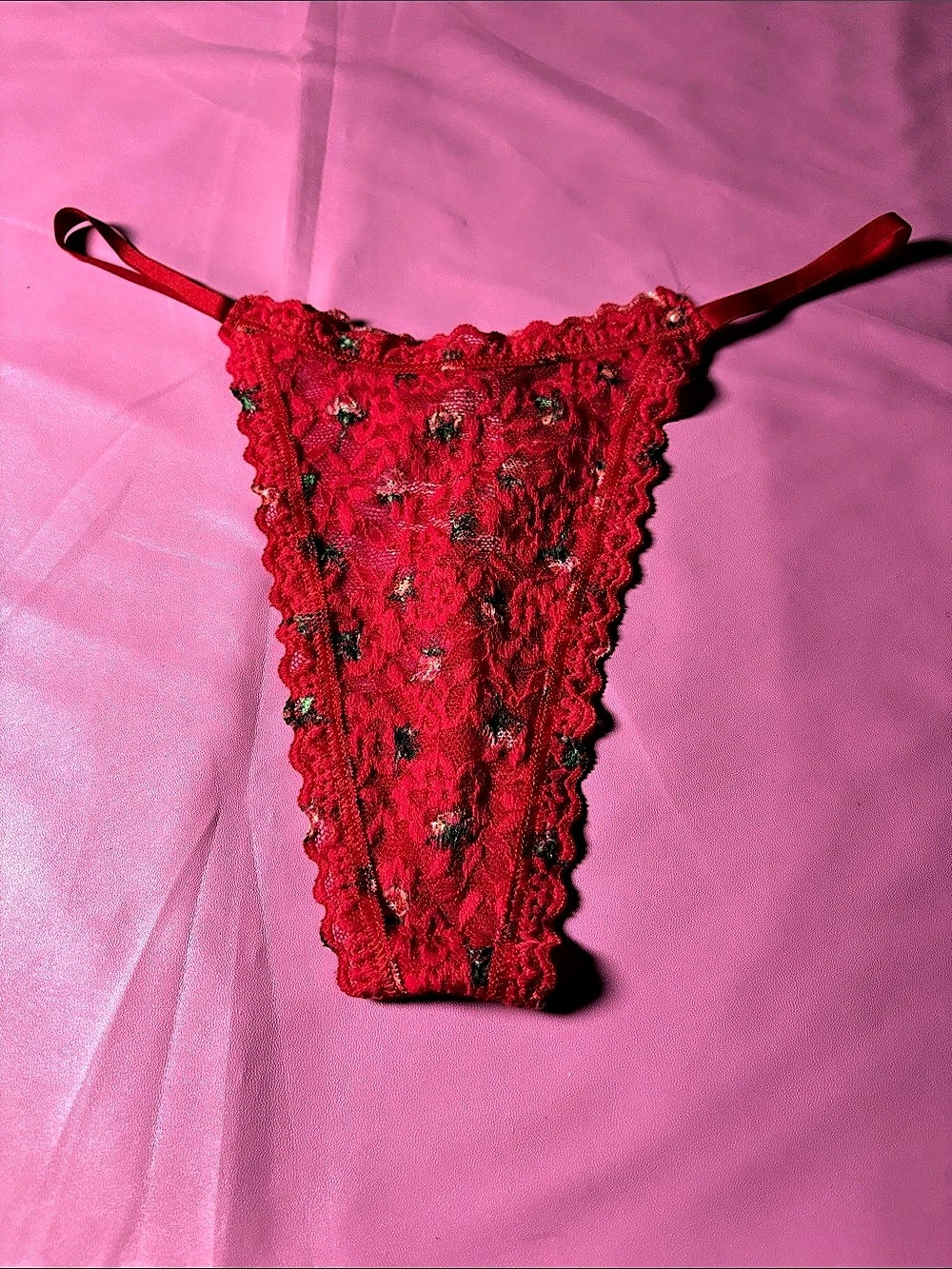 Victoria's Secret The Lacie Lace String Thong Panty Red & Pink Medium